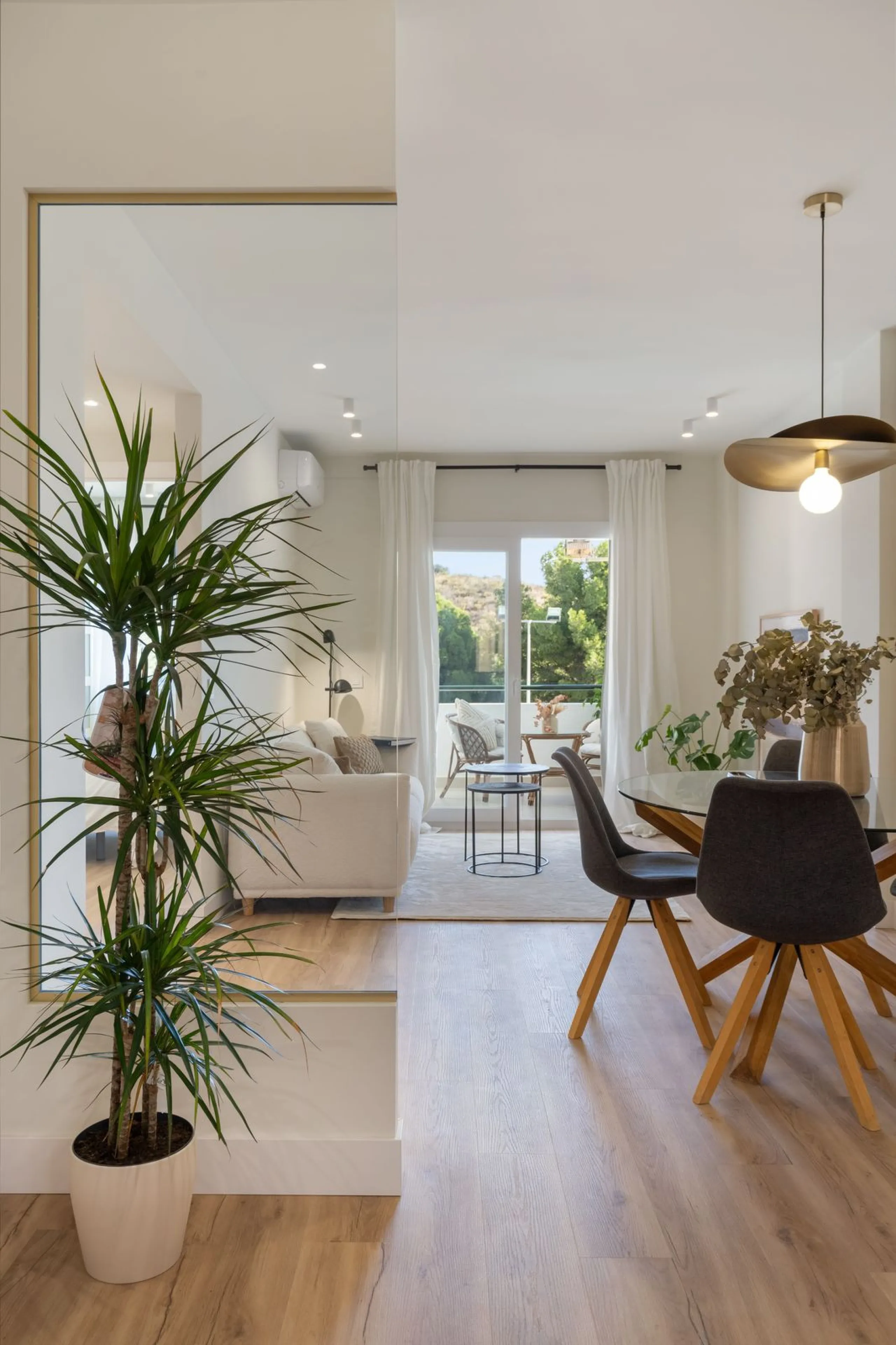 Apartment - Middle Floor Apartment в продаже в Fuengirola, Málaga. В доме 2 спален и 1 ванных комнат. Площадь дома 66 м²
