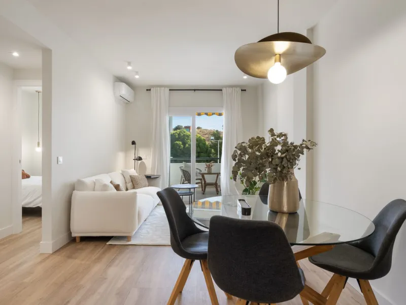 Apartment - Middle Floor Apartment в продаже в Fuengirola, Málaga. В доме 2 спален и 1 ванных комнат. Площадь дома 66 м²