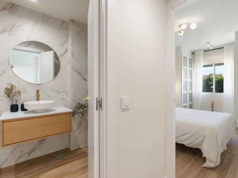 Apartment - Middle Floor Apartment в продаже в Fuengirola, Málaga. В доме 2 спален и 1 ванных комнат. Площадь дома 66 м²