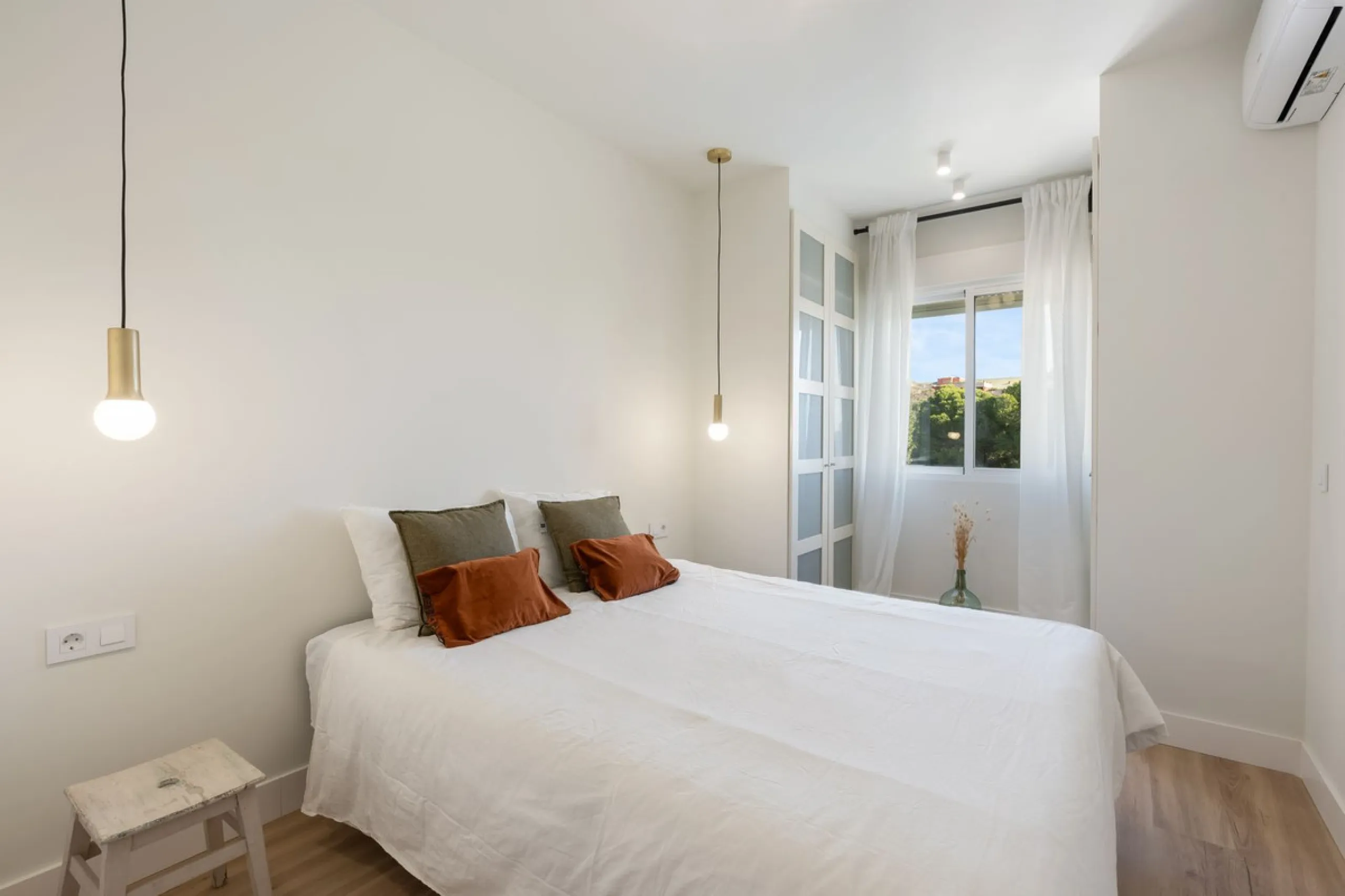 Apartment - Middle Floor Apartment в продаже в Fuengirola, Málaga. В доме 2 спален и 1 ванных комнат. Площадь дома 66 м²