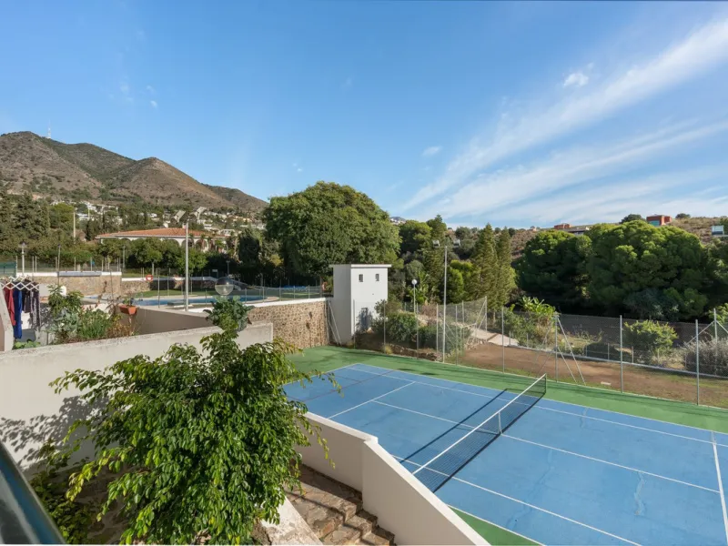 Apartment - Middle Floor Apartment в продаже в Fuengirola, Málaga. В доме 2 спален и 1 ванных комнат. Площадь дома 66 м²