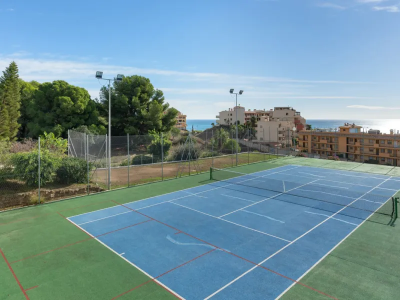 Apartment - Middle Floor Apartment в продаже в Fuengirola, Málaga. В доме 2 спален и 1 ванных комнат. Площадь дома 66 м²