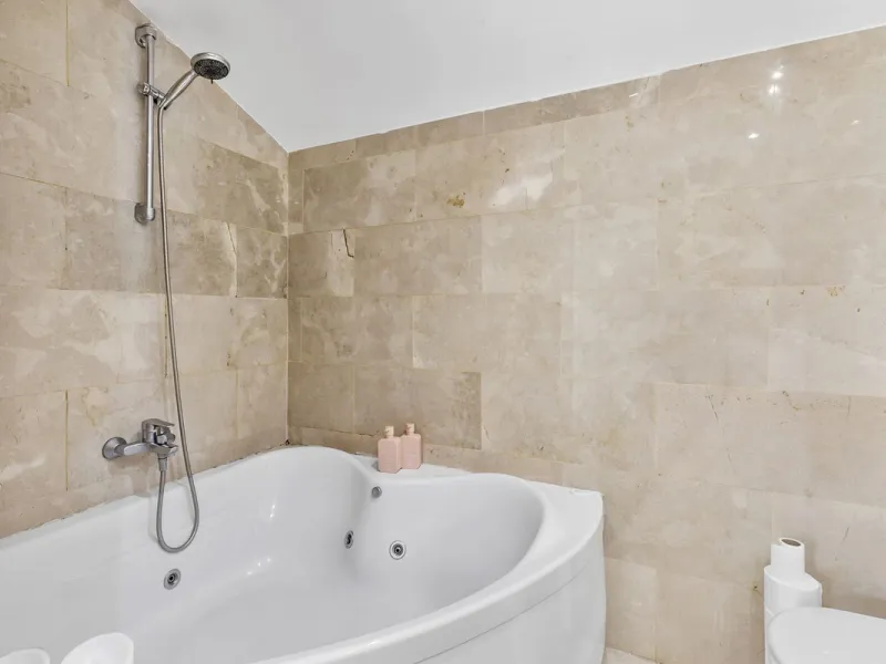 LUXURY DUPLEX PENTHOUSE WITH STUNNING SEA VIEWS – PRICED FOR IMMEDIATE SALE!