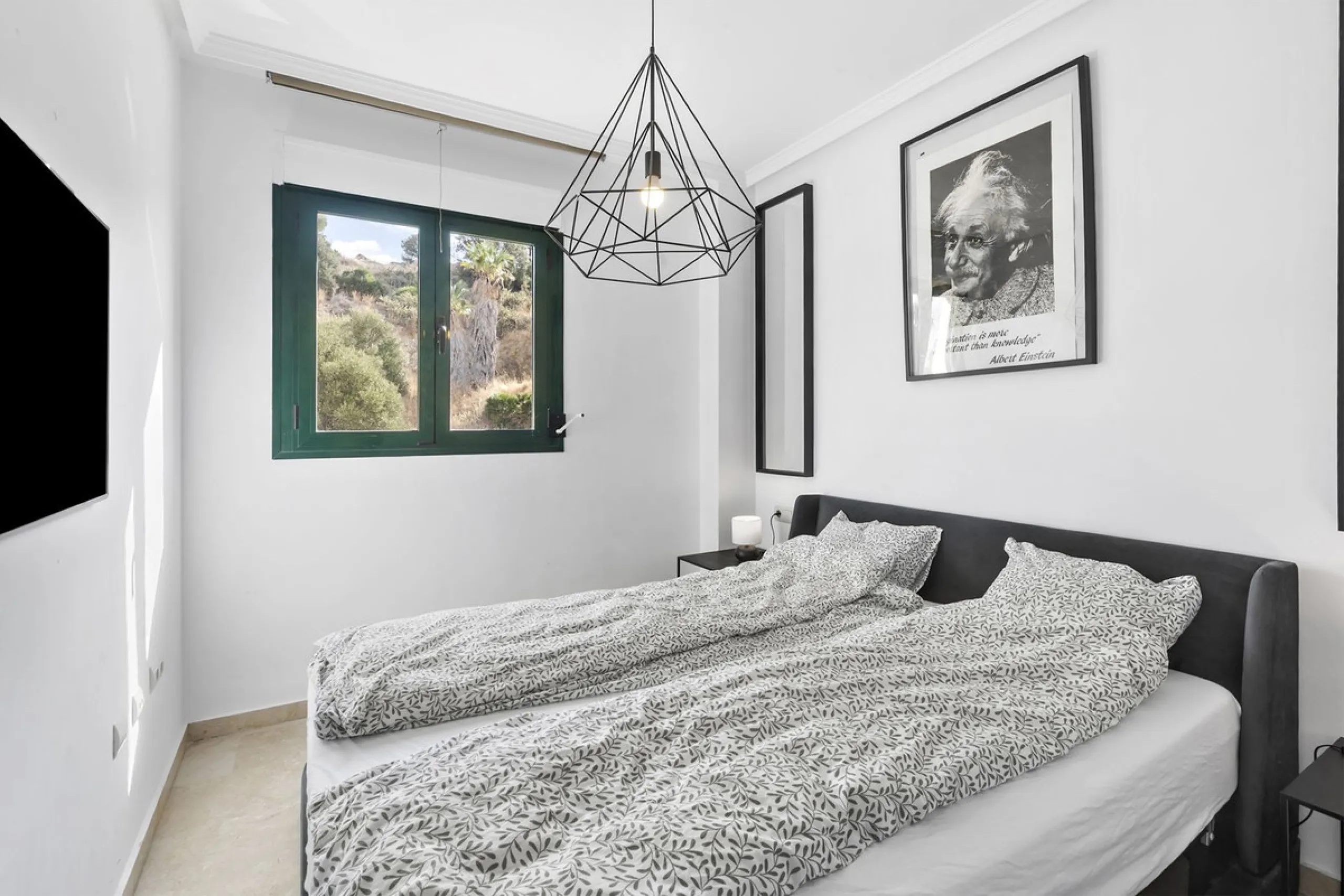 LUXURY DUPLEX PENTHOUSE WITH STUNNING SEA VIEWS – PRICED FOR IMMEDIATE SALE!