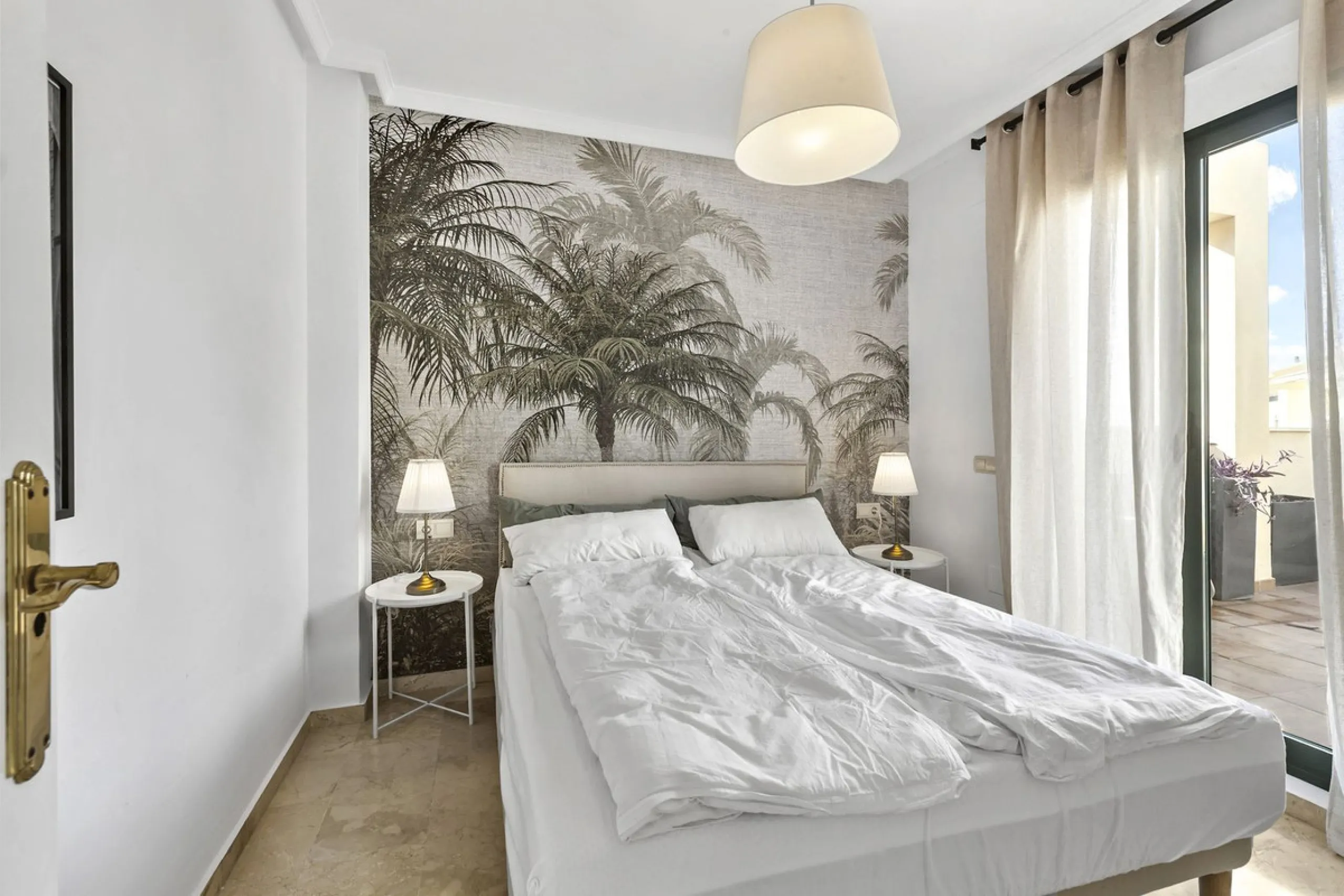 LUXURY DUPLEX PENTHOUSE WITH STUNNING SEA VIEWS – PRICED FOR IMMEDIATE SALE!