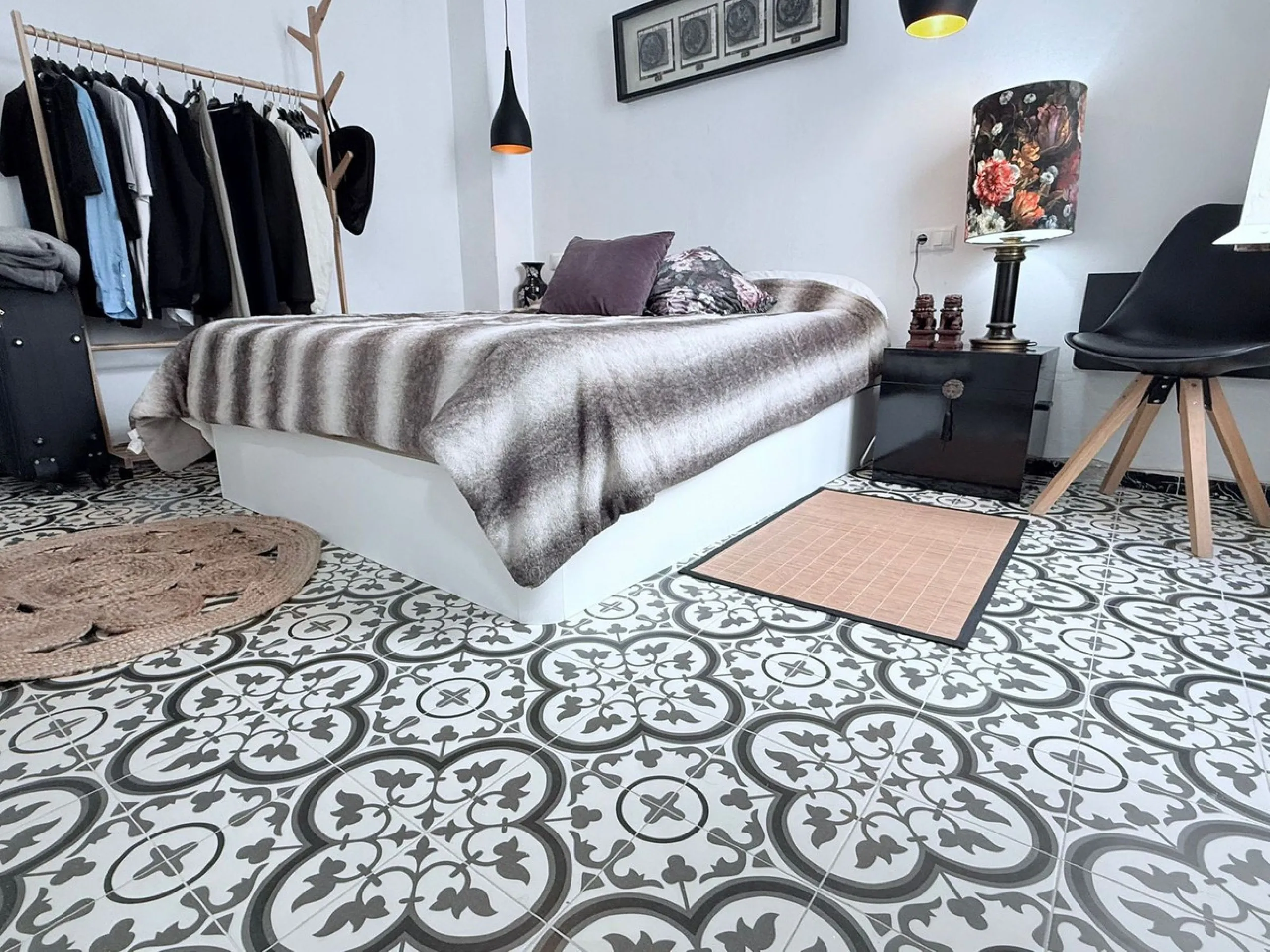 New to the Market | Stunning Renovated Townhouse in an Exceptional Central Location