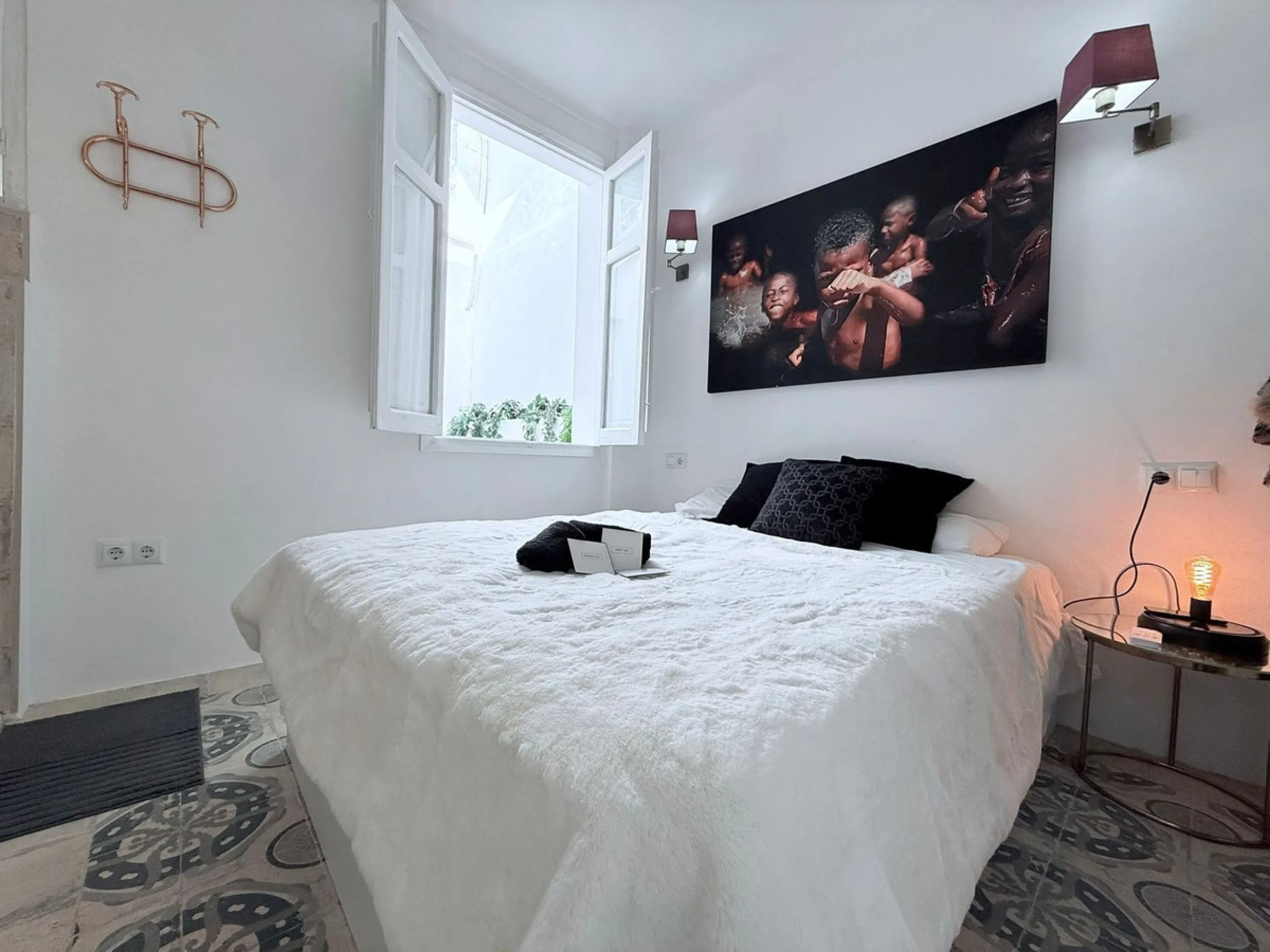 New to the Market | Stunning Renovated Townhouse in an Exceptional Central Location