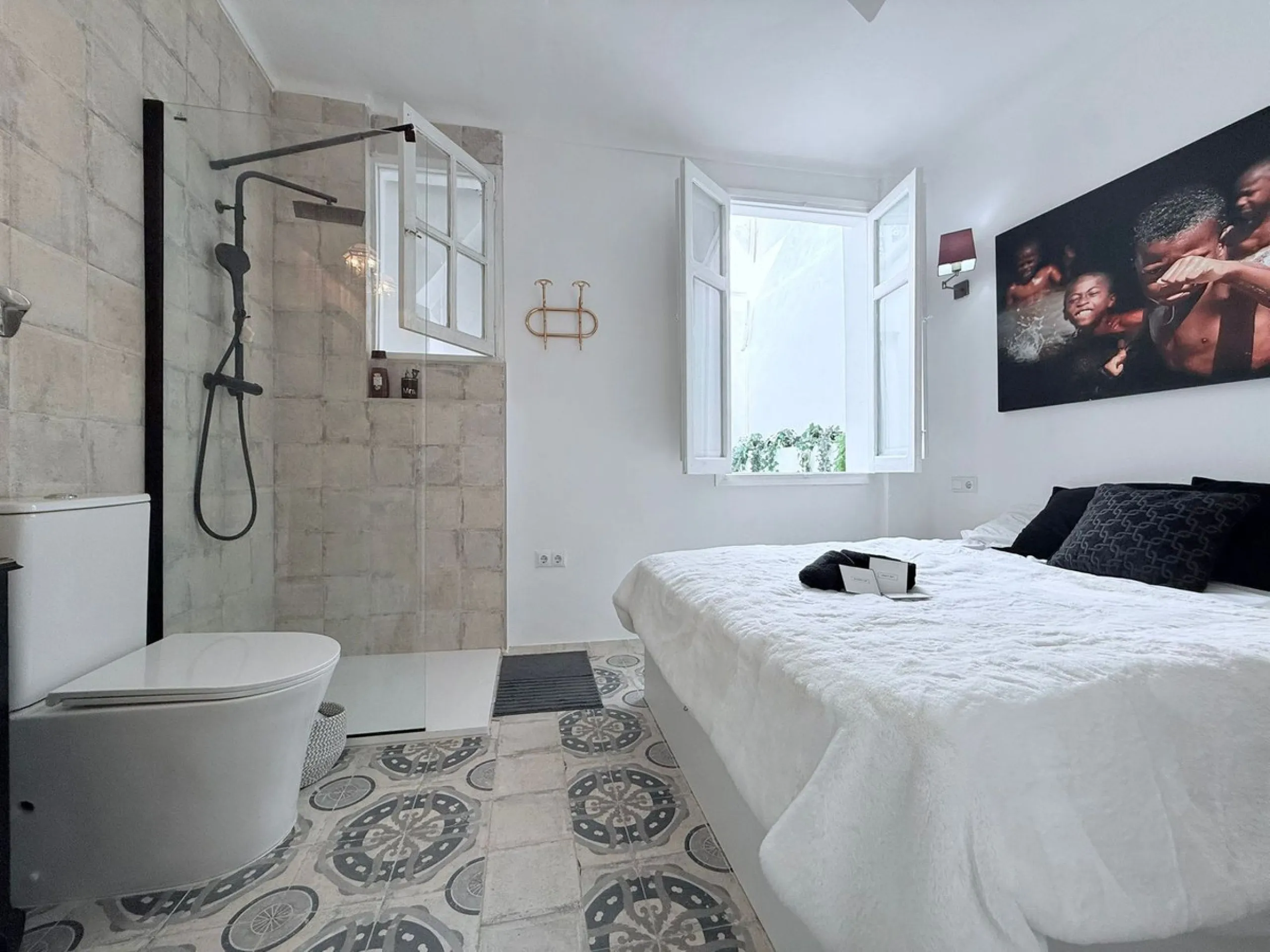New to the Market | Stunning Renovated Townhouse in an Exceptional Central Location