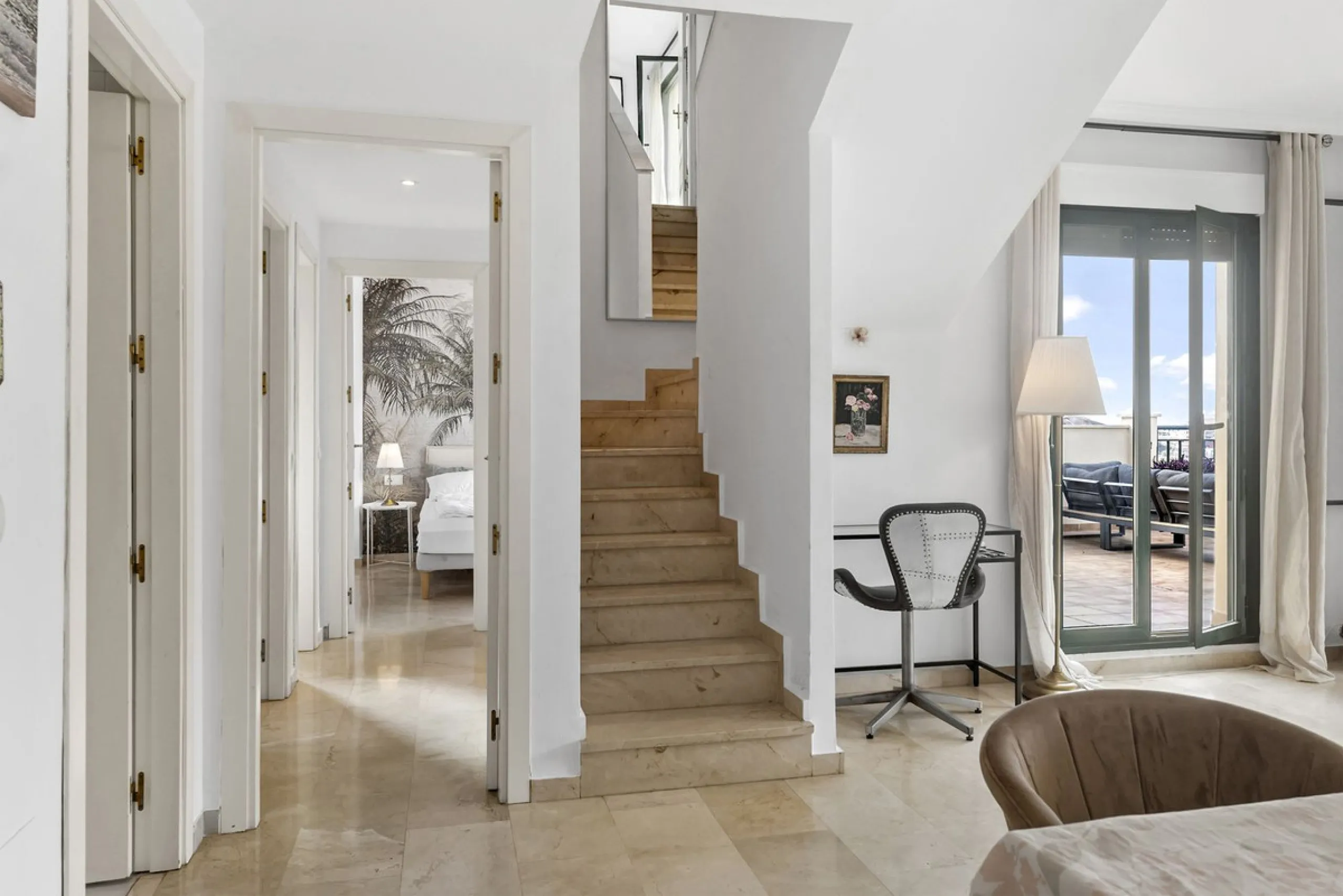 LUXURY DUPLEX PENTHOUSE WITH STUNNING SEA VIEWS – PRICED FOR IMMEDIATE SALE!