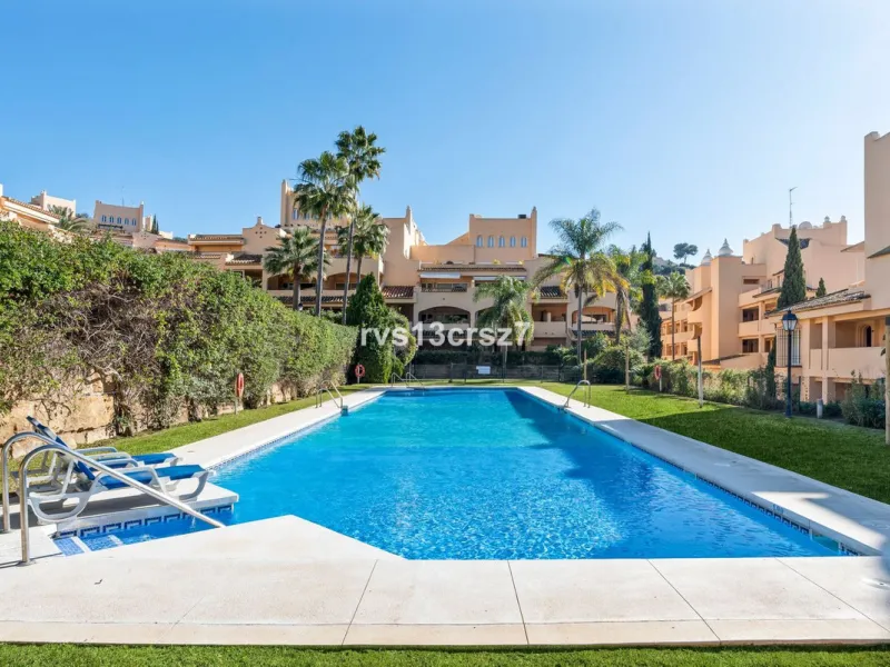 Spacious, recently renovated 3-bedroom apartment in one of the most beautiful and safest urbanizations in Elviria, "St. Maria Village." A 24-hour security community just 5 minutes from the beach, it features several swimming pools and a large, beautifully