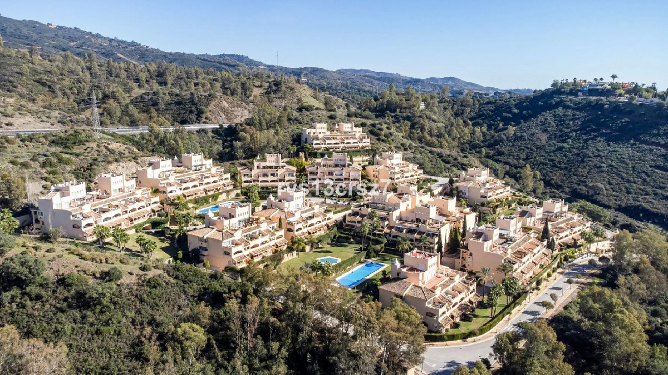 Spacious, recently renovated 3-bedroom apartment in one of the most beautiful and safest urbanizations in Elviria, "St. Maria Village." A 24-hour security community just 5 minutes from the beach, it features several swimming pools and a large, beautifully