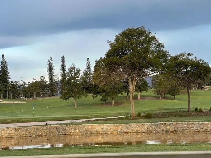 Located in the prestigious area of Mijas Golf, Mijas Costa, Málaga, this exceptional residential plot offers a unique opportunity to create a bespoke home in one of the most sought-after locations on the Costa del Sol. Boasting an impressive 1,573m2, this