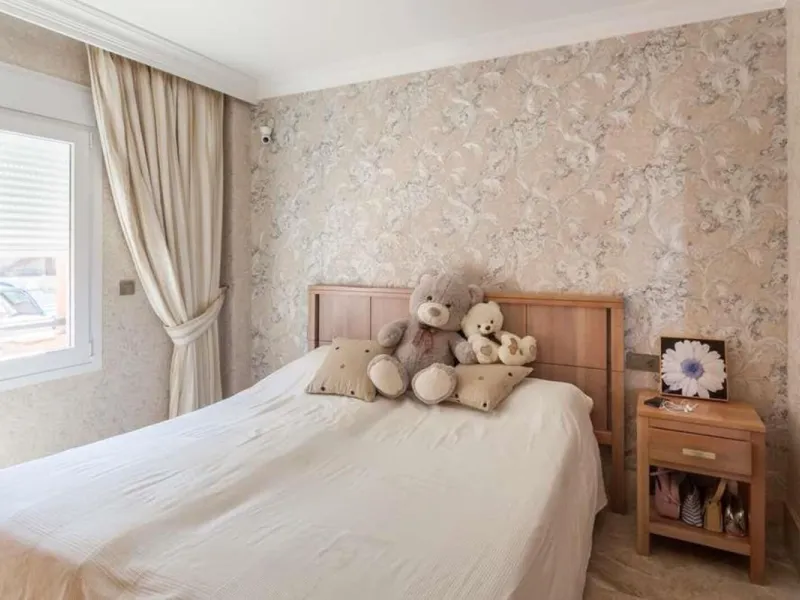 House - Semi-Detached House в продаже в Marbella, Málaga. В доме 3 спален и 4 ванных комнат. Площадь дома 180 м². Площадь участка 100 м²