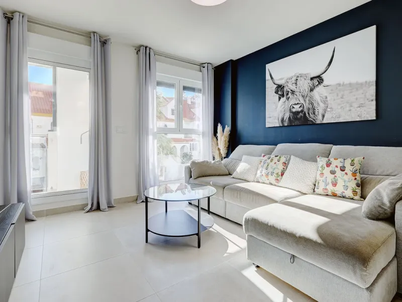 This exquisite three-bedroom apartment offers a harmonious blend of comfort and sophistication, perfect for those seeking a refined lifestyle on the Costa del Sol. Designed to inspire, the property welcomes residents with a sense of warmth and elegance, m