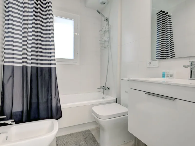 This exquisite three-bedroom apartment offers a harmonious blend of comfort and sophistication, perfect for those seeking a refined lifestyle on the Costa del Sol. Designed to inspire, the property welcomes residents with a sense of warmth and elegance, m