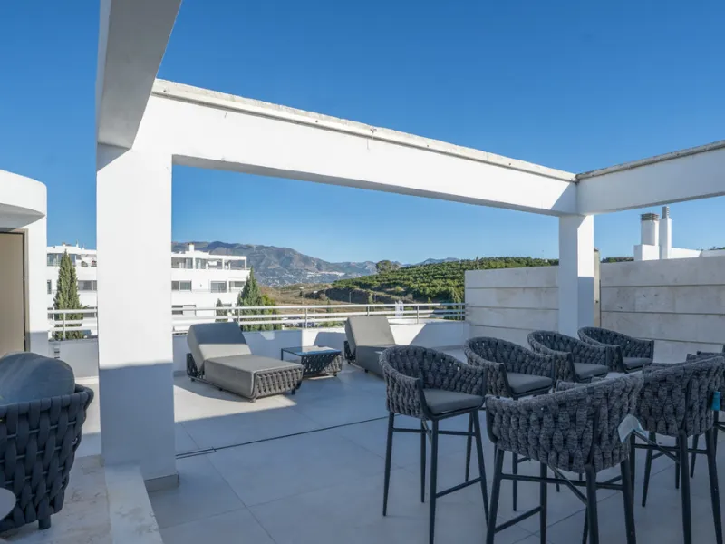 Apartment - Penthouse в продаже в Mijas, Málaga. В доме 2 спален и 3 ванных комнат. Площадь дома 221 м²