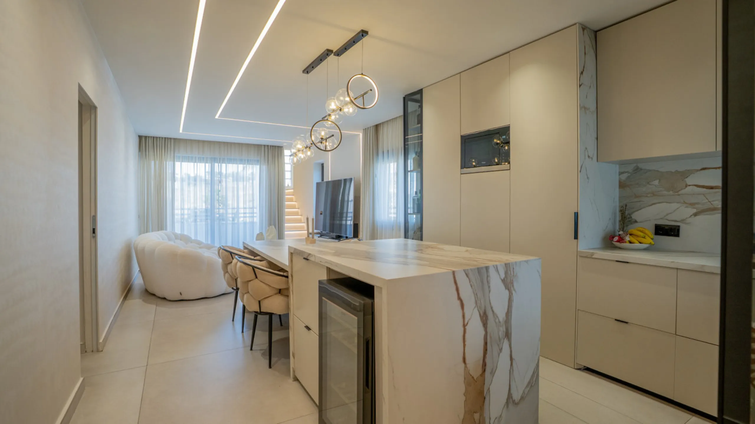 Apartment - Penthouse в продаже в Mijas, Málaga. В доме 2 спален и 3 ванных комнат. Площадь дома 221 м²