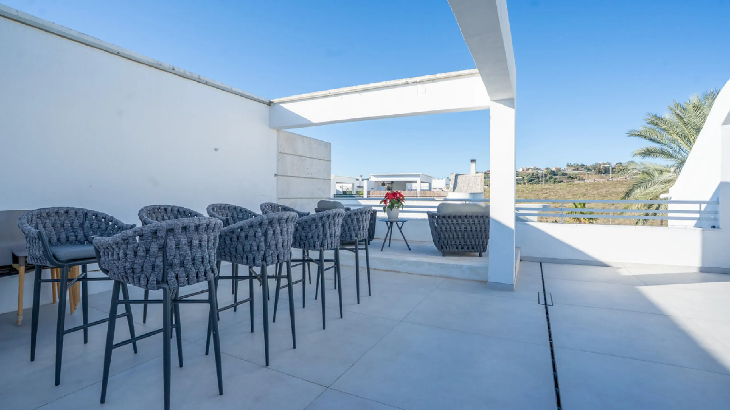 Apartment - Penthouse в продаже в Mijas, Málaga. В доме 2 спален и 3 ванных комнат. Площадь дома 221 м²