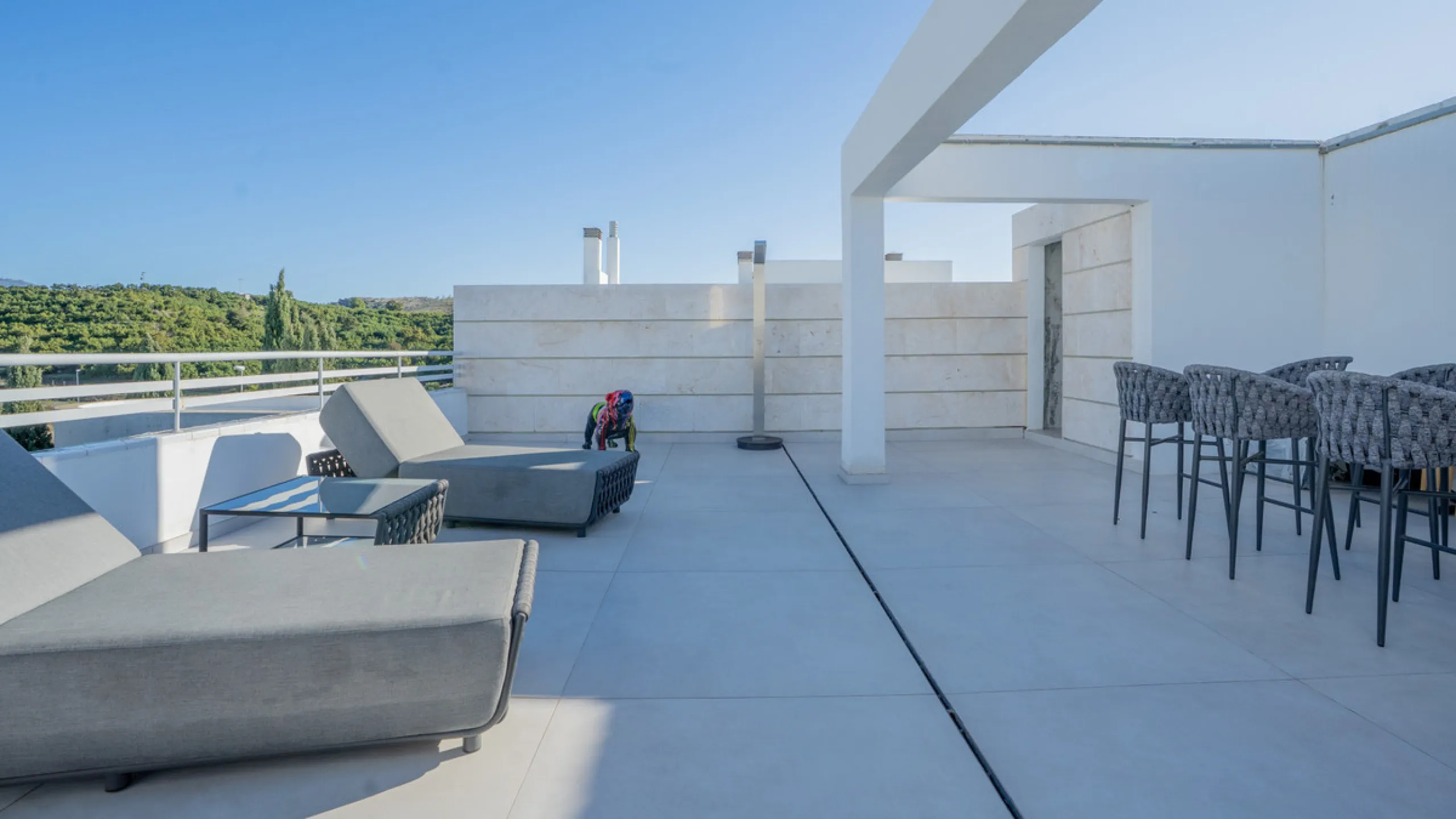 Apartment - Penthouse в продаже в Mijas, Málaga. В доме 2 спален и 3 ванных комнат. Площадь дома 221 м²