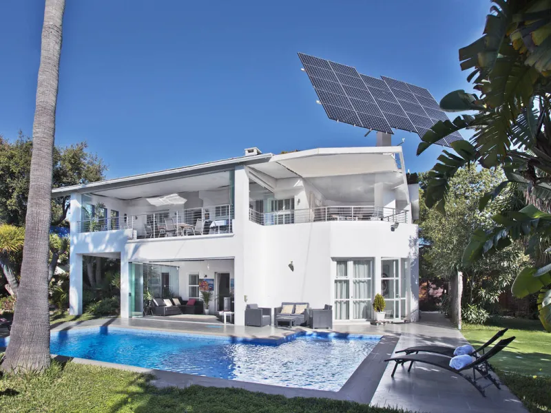 House - Detached Villa в продаже в Marbella, Málaga. В доме 8 спален и 9 ванных комнат. Площадь дома 376 м². Площадь участка 951 м²