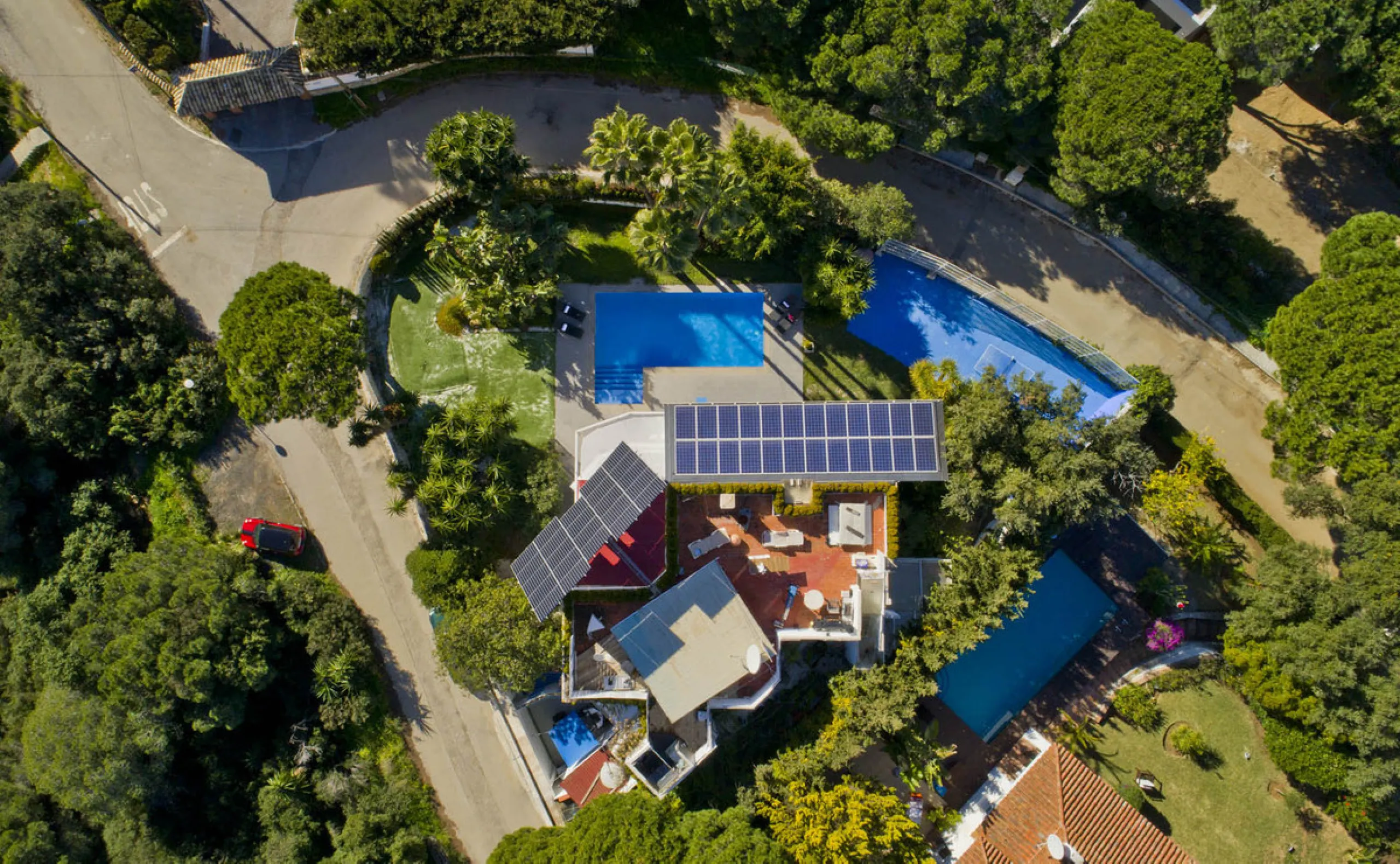 House - Detached Villa в продаже в Marbella, Málaga. В доме 8 спален и 9 ванных комнат. Площадь дома 376 м². Площадь участка 951 м²