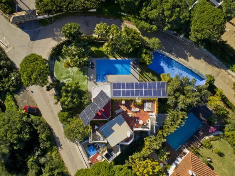 House - Detached Villa в продаже в Marbella, Málaga. В доме 8 спален и 9 ванных комнат. Площадь дома 376 м². Площадь участка 951 м²