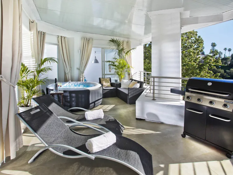 House - Detached Villa в продаже в Marbella, Málaga. В доме 8 спален и 9 ванных комнат. Площадь дома 376 м². Площадь участка 951 м²