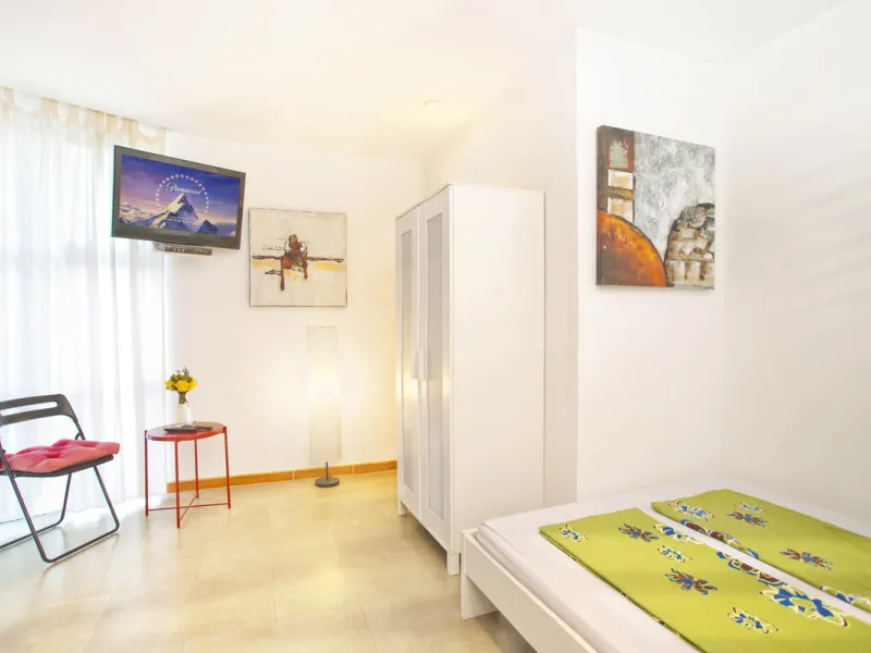 House - Detached Villa в продаже в Marbella, Málaga. В доме 8 спален и 9 ванных комнат. Площадь дома 376 м². Площадь участка 951 м²