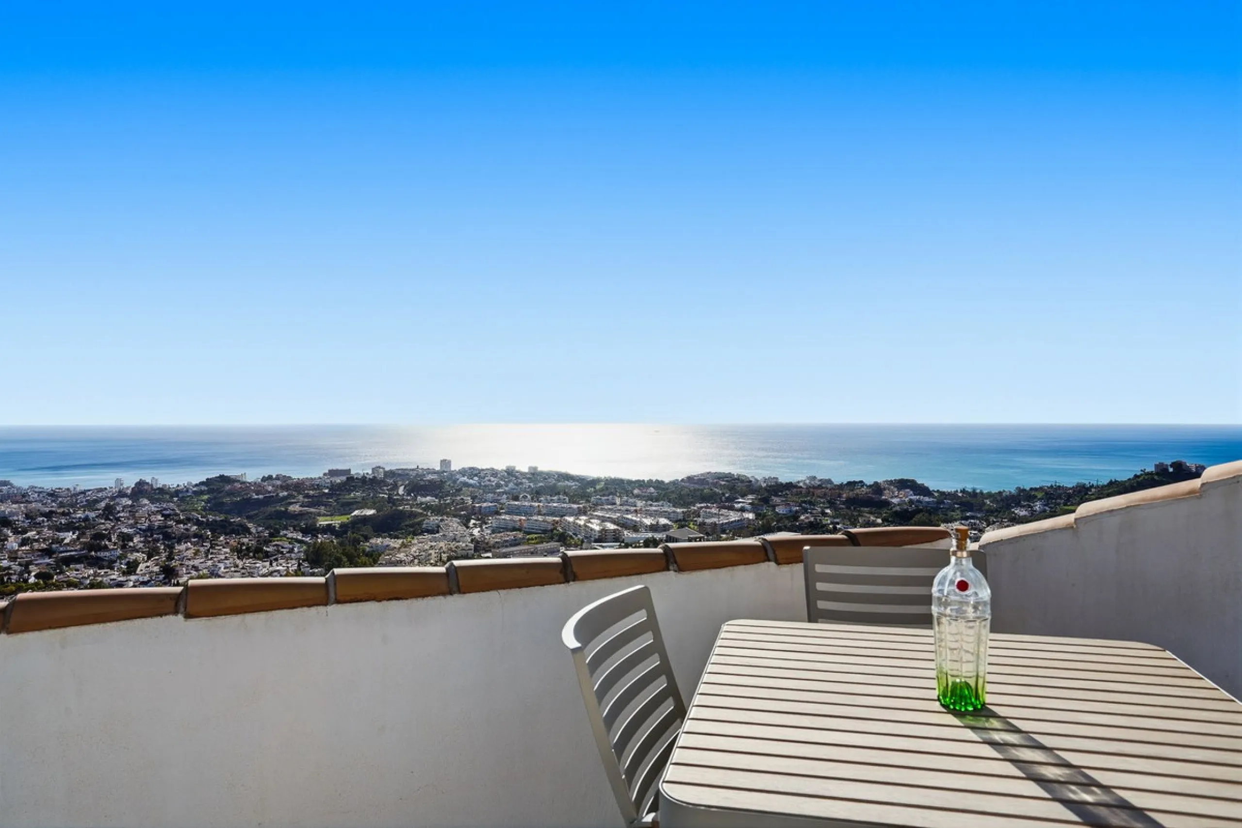 We are delighted to present for sale this stunning 3-bedroom, 2-bathroom duplex penthouse boasting spectacular panoramic views of the Mediterranean Sea.