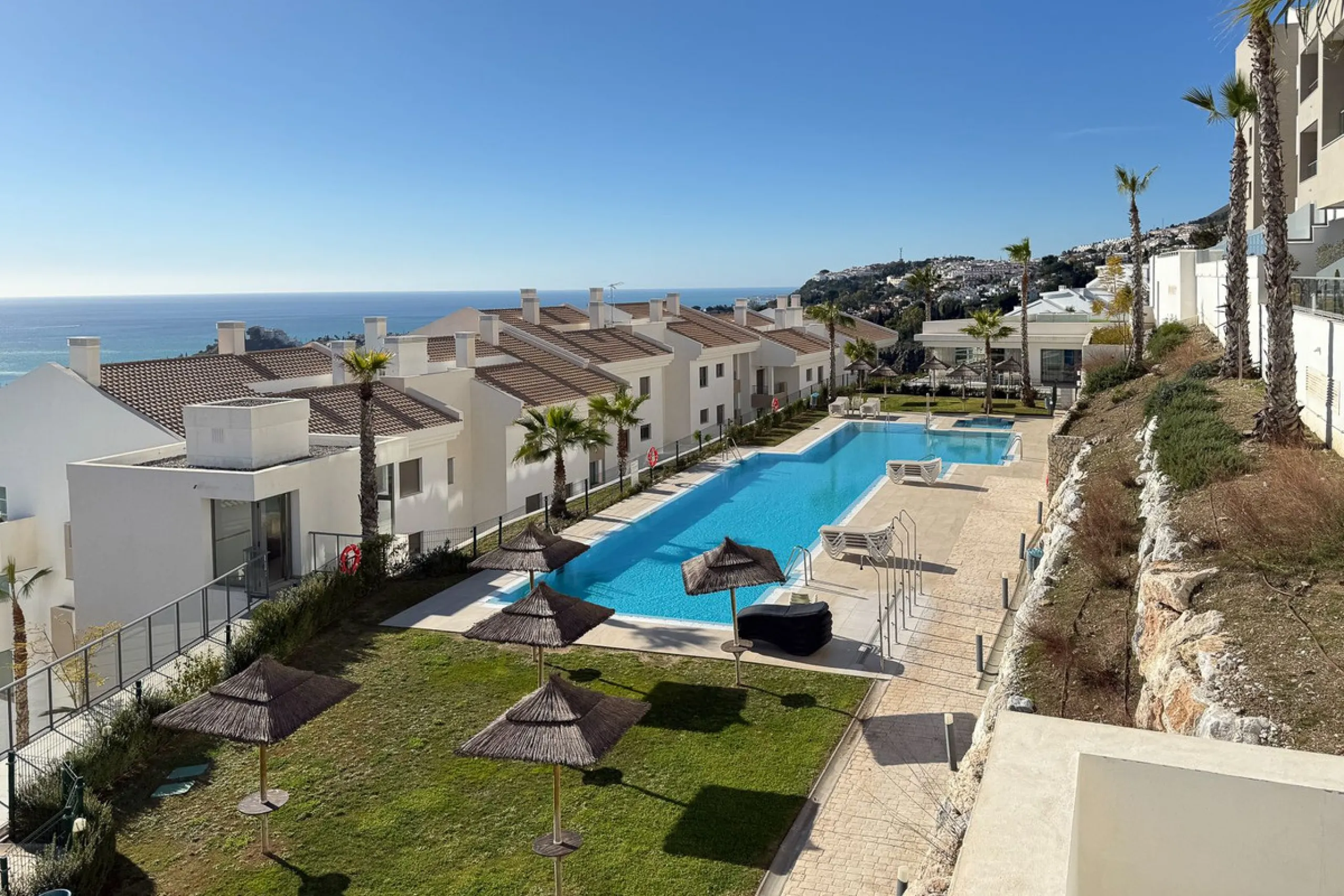 We are delighted to present for sale this stunning 3-bedroom, 2-bathroom duplex penthouse boasting spectacular panoramic views of the Mediterranean Sea.