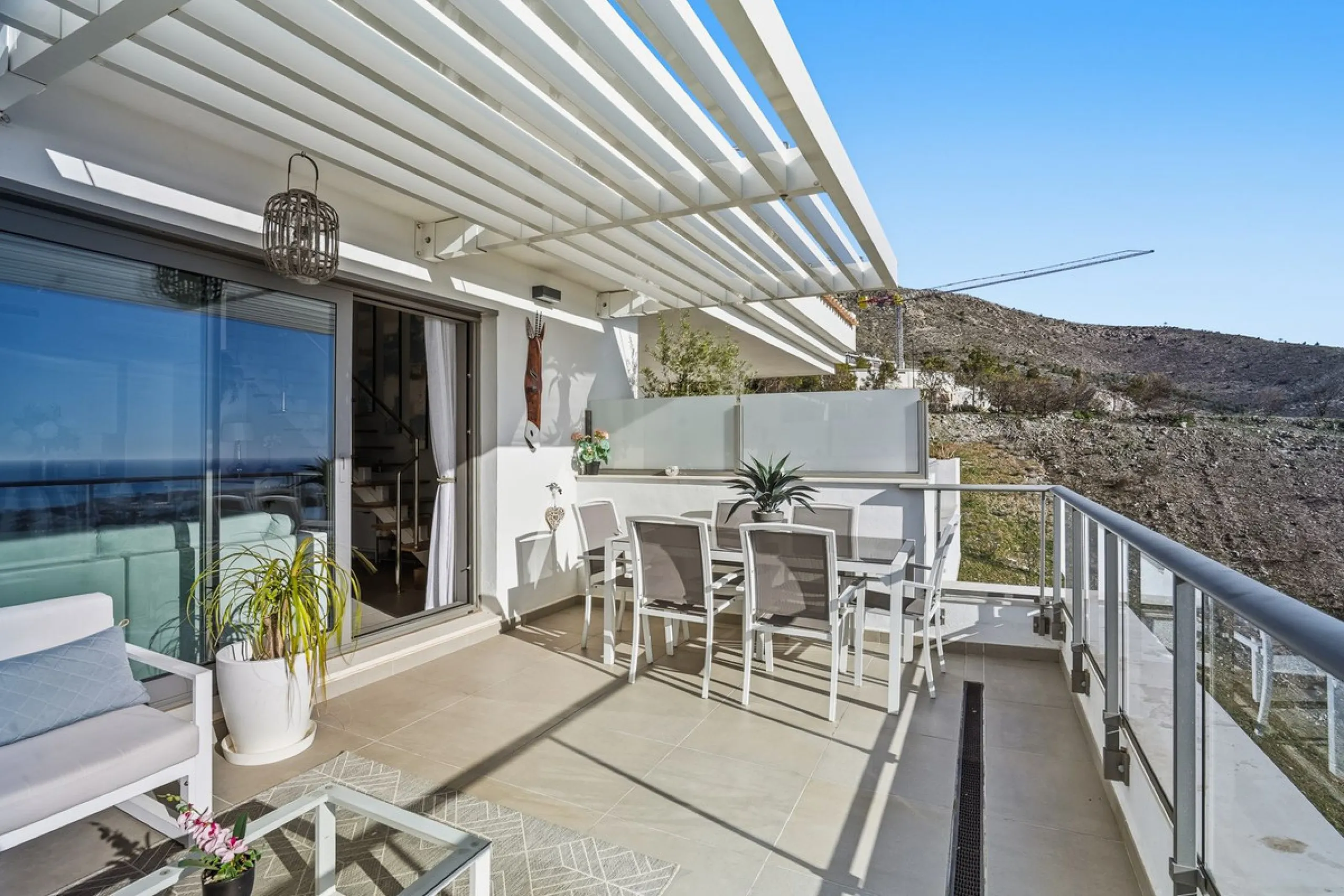 We are delighted to present for sale this stunning 3-bedroom, 2-bathroom duplex penthouse boasting spectacular panoramic views of the Mediterranean Sea.