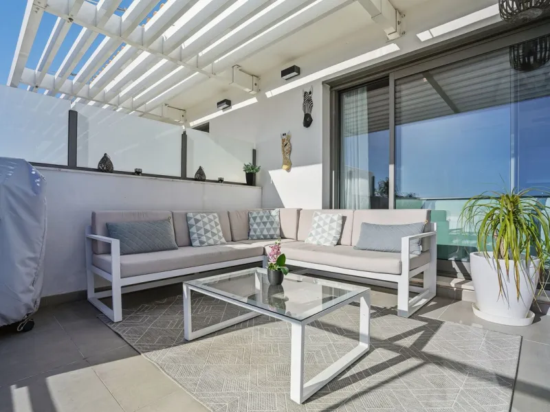 We are delighted to present for sale this stunning 3-bedroom, 2-bathroom duplex penthouse boasting spectacular panoramic views of the Mediterranean Sea.