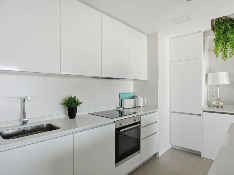 We are delighted to present for sale this stunning 3-bedroom, 2-bathroom duplex penthouse boasting spectacular panoramic views of the Mediterranean Sea.