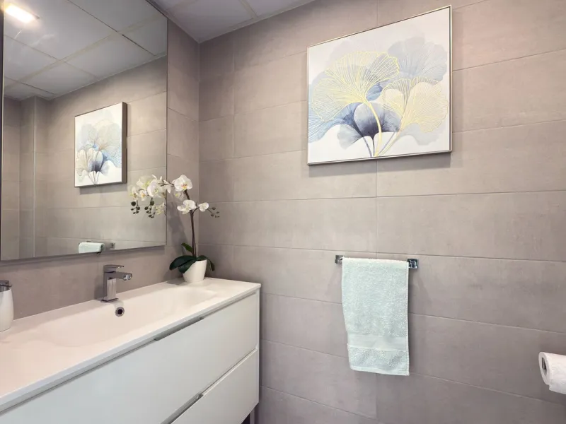 We are delighted to present for sale this stunning 3-bedroom, 2-bathroom duplex penthouse boasting spectacular panoramic views of the Mediterranean Sea.