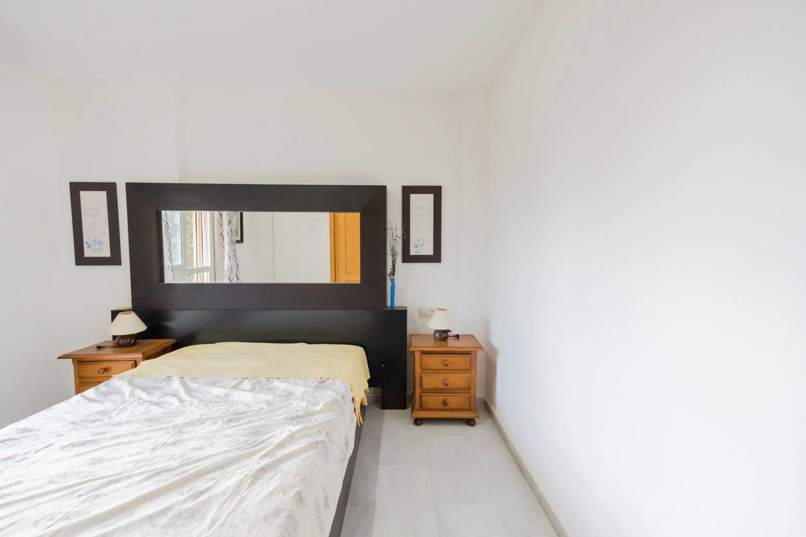 House - Detached Villa в продаже в Fuengirola, Málaga. В доме 3 спален и 3 ванных комнат. Площадь дома 99 м²