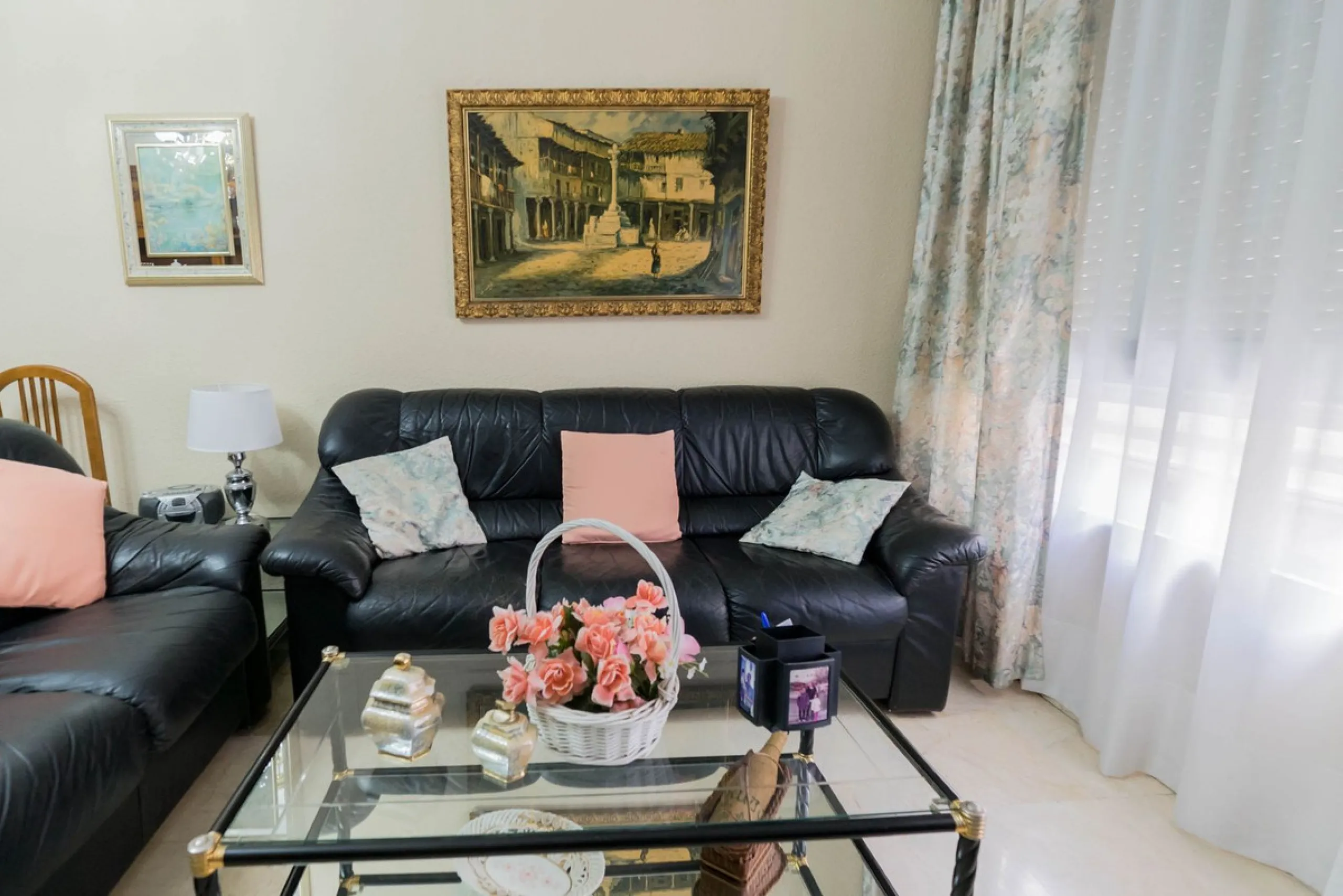 Apartment - Middle Floor Apartment в продаже в Fuengirola, Málaga. В доме 3 спален и 2 ванных комнат. Площадь дома 92 м²