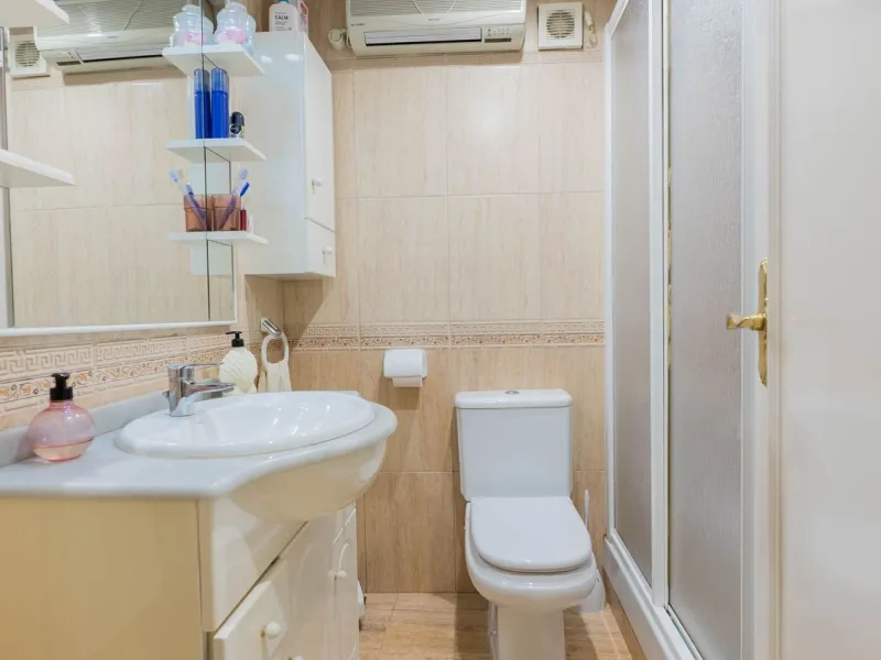 Apartment - Middle Floor Apartment в продаже в Fuengirola, Málaga. В доме 3 спален и 2 ванных комнат. Площадь дома 92 м²