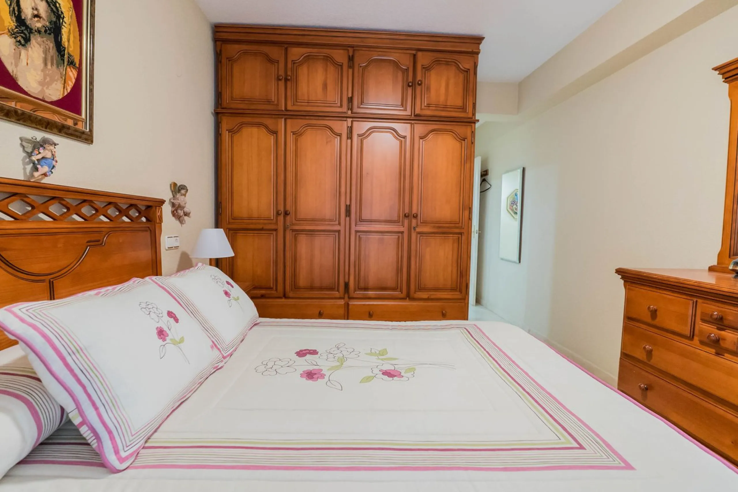 Apartment - Middle Floor Apartment в продаже в Fuengirola, Málaga. В доме 3 спален и 2 ванных комнат. Площадь дома 92 м²