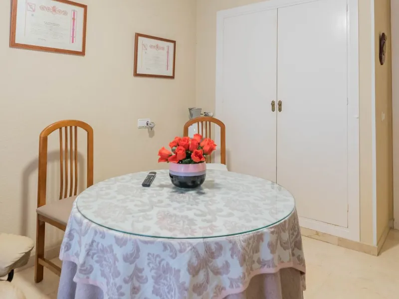 Apartment - Middle Floor Apartment в продаже в Fuengirola, Málaga. В доме 3 спален и 2 ванных комнат. Площадь дома 92 м²