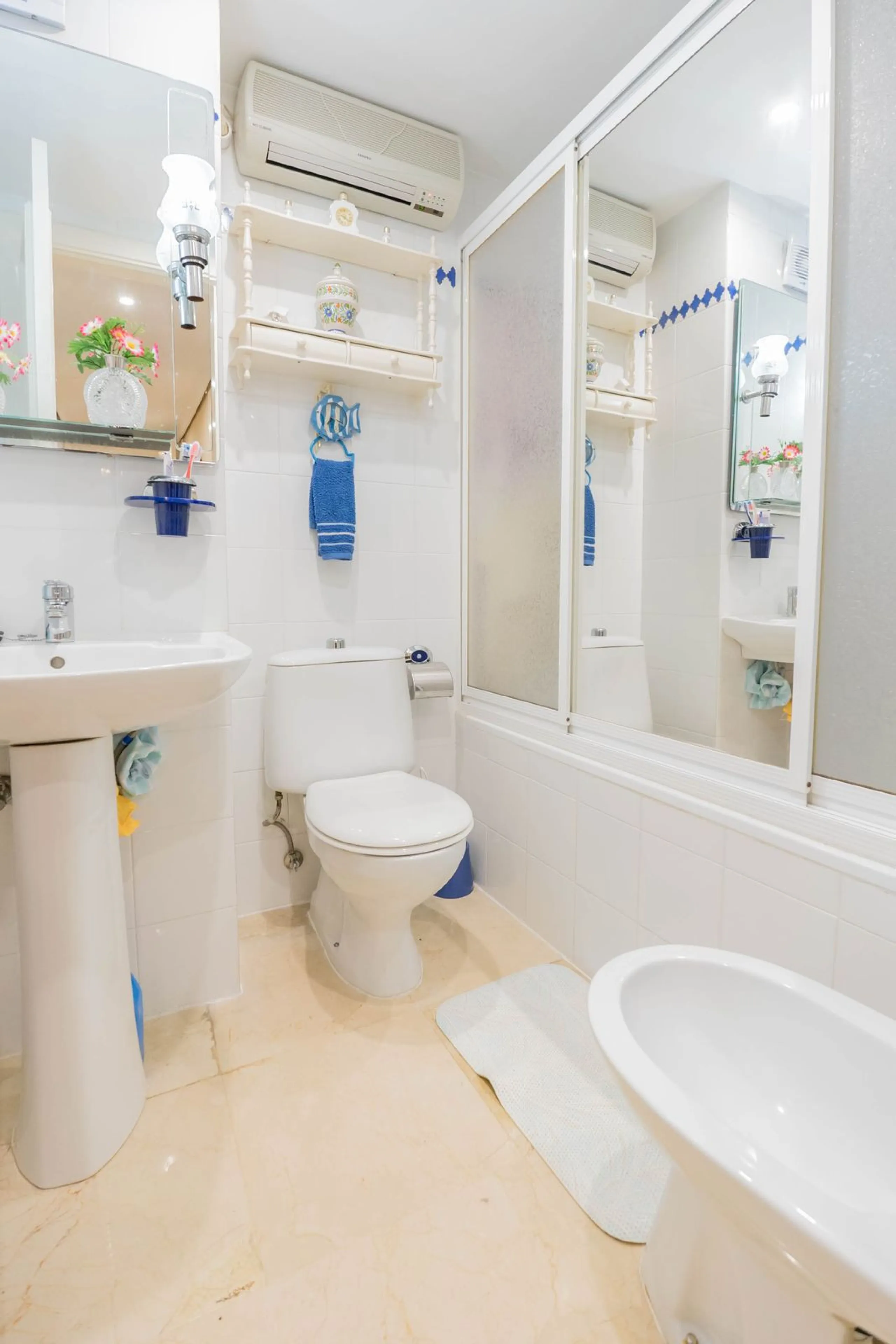 Apartment - Middle Floor Apartment в продаже в Fuengirola, Málaga. В доме 3 спален и 2 ванных комнат. Площадь дома 92 м²