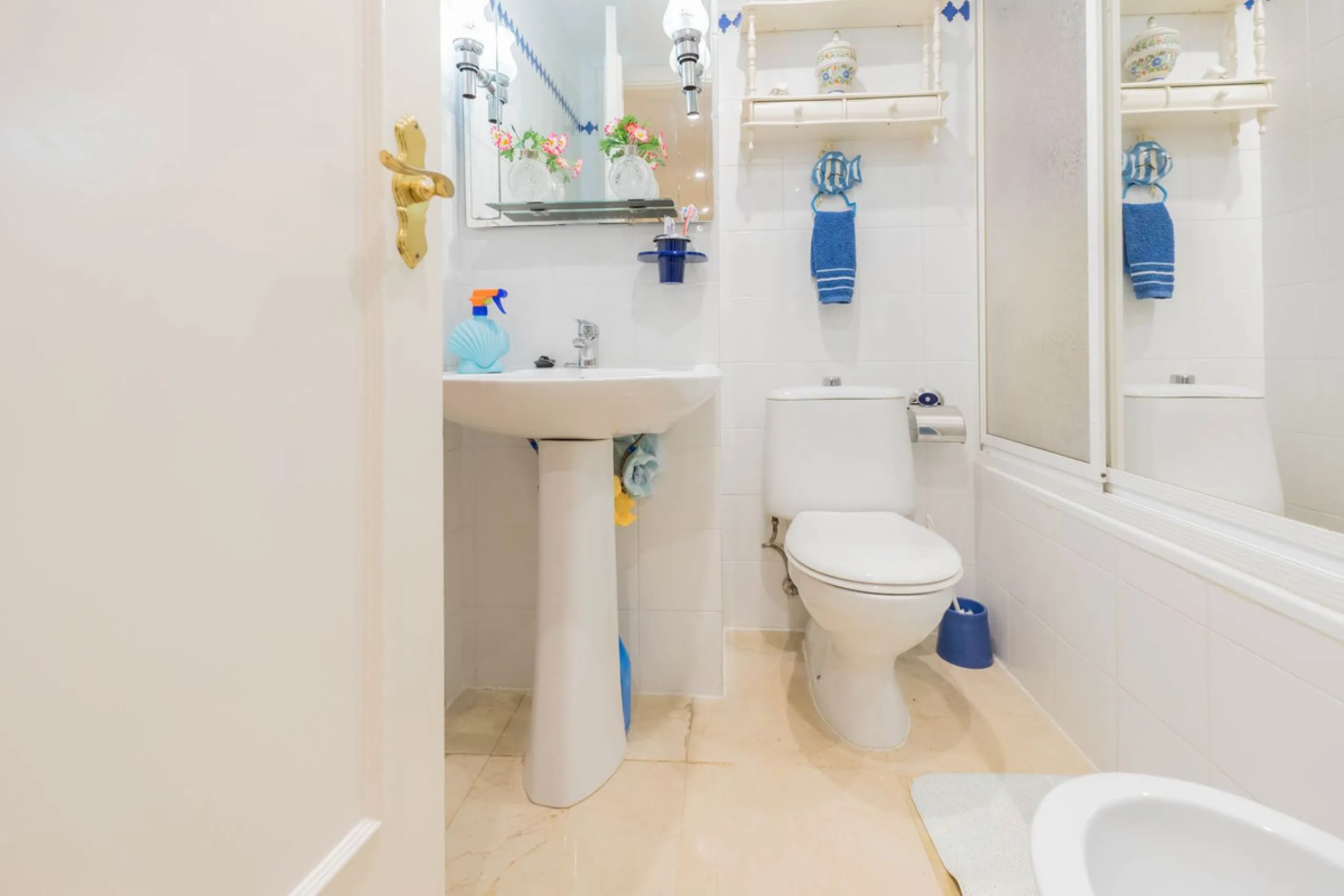 Apartment - Middle Floor Apartment в продаже в Fuengirola, Málaga. В доме 3 спален и 2 ванных комнат. Площадь дома 92 м²