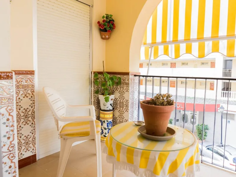 Apartment - Middle Floor Apartment в продаже в Fuengirola, Málaga. В доме 3 спален и 2 ванных комнат. Площадь дома 92 м²