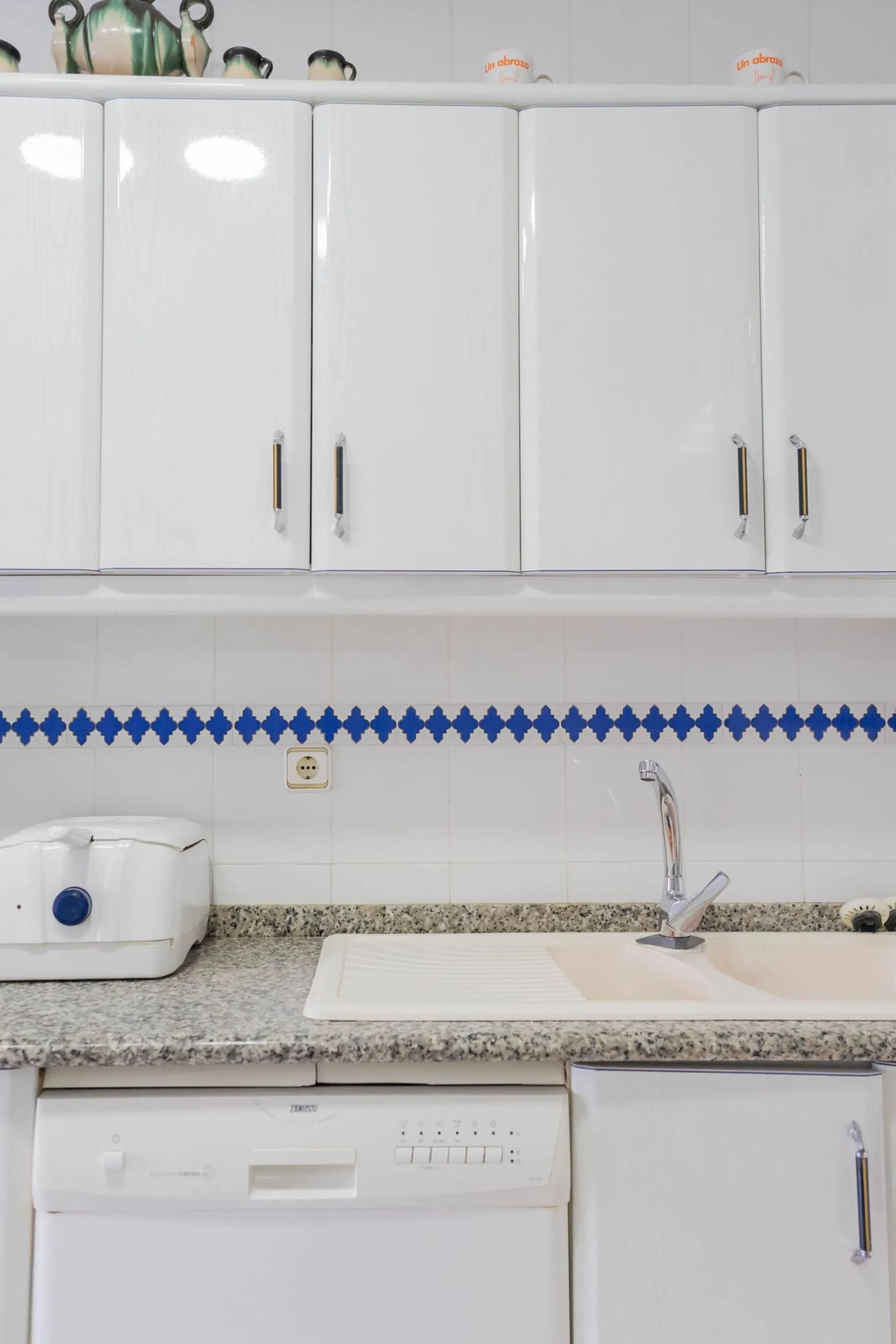 Apartment - Middle Floor Apartment в продаже в Fuengirola, Málaga. В доме 3 спален и 2 ванных комнат. Площадь дома 92 м²
