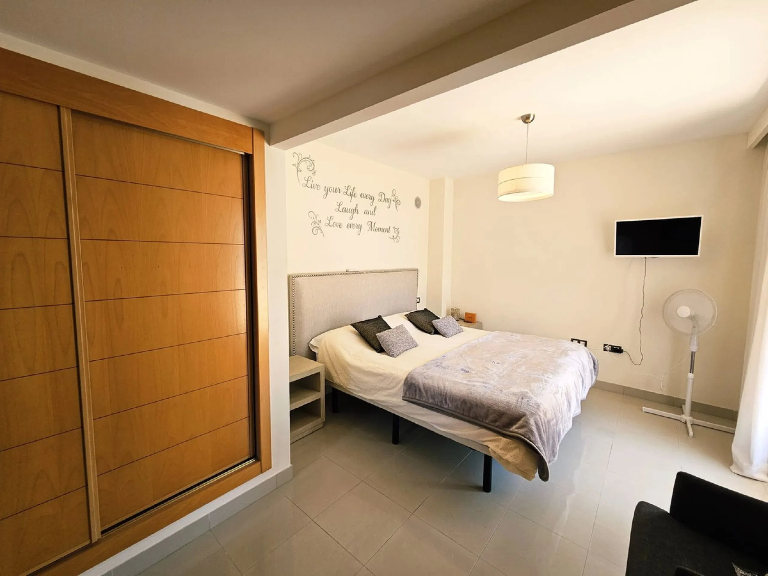 Beautiful Duplex Apartment in Excellent Condition – Fully Furnished, with Terrace and Parking