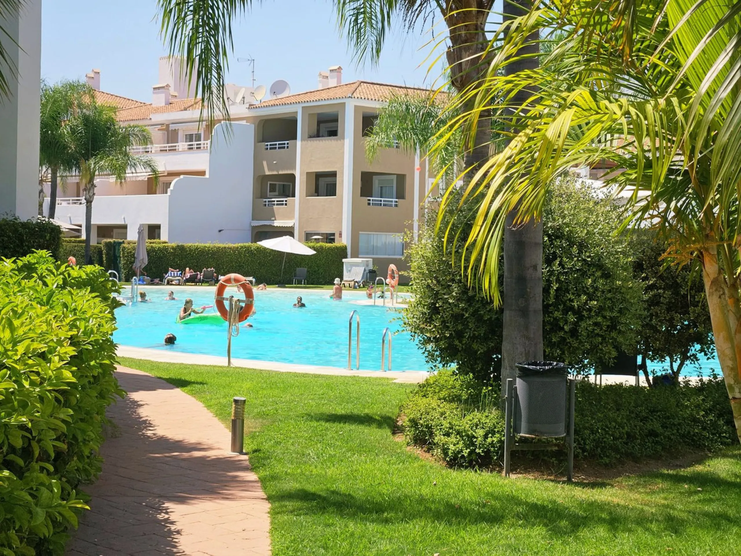 Beautiful Duplex Apartment in Excellent Condition – Fully Furnished, with Terrace and Parking