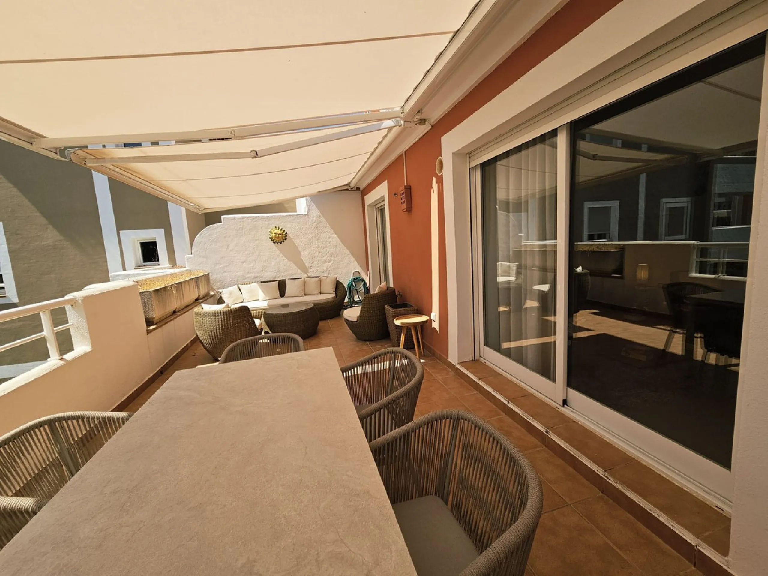 Beautiful Duplex Apartment in Excellent Condition – Fully Furnished, with Terrace and Parking