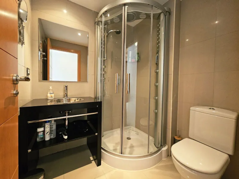 Beautiful Duplex Apartment in Excellent Condition – Fully Furnished, with Terrace and Parking