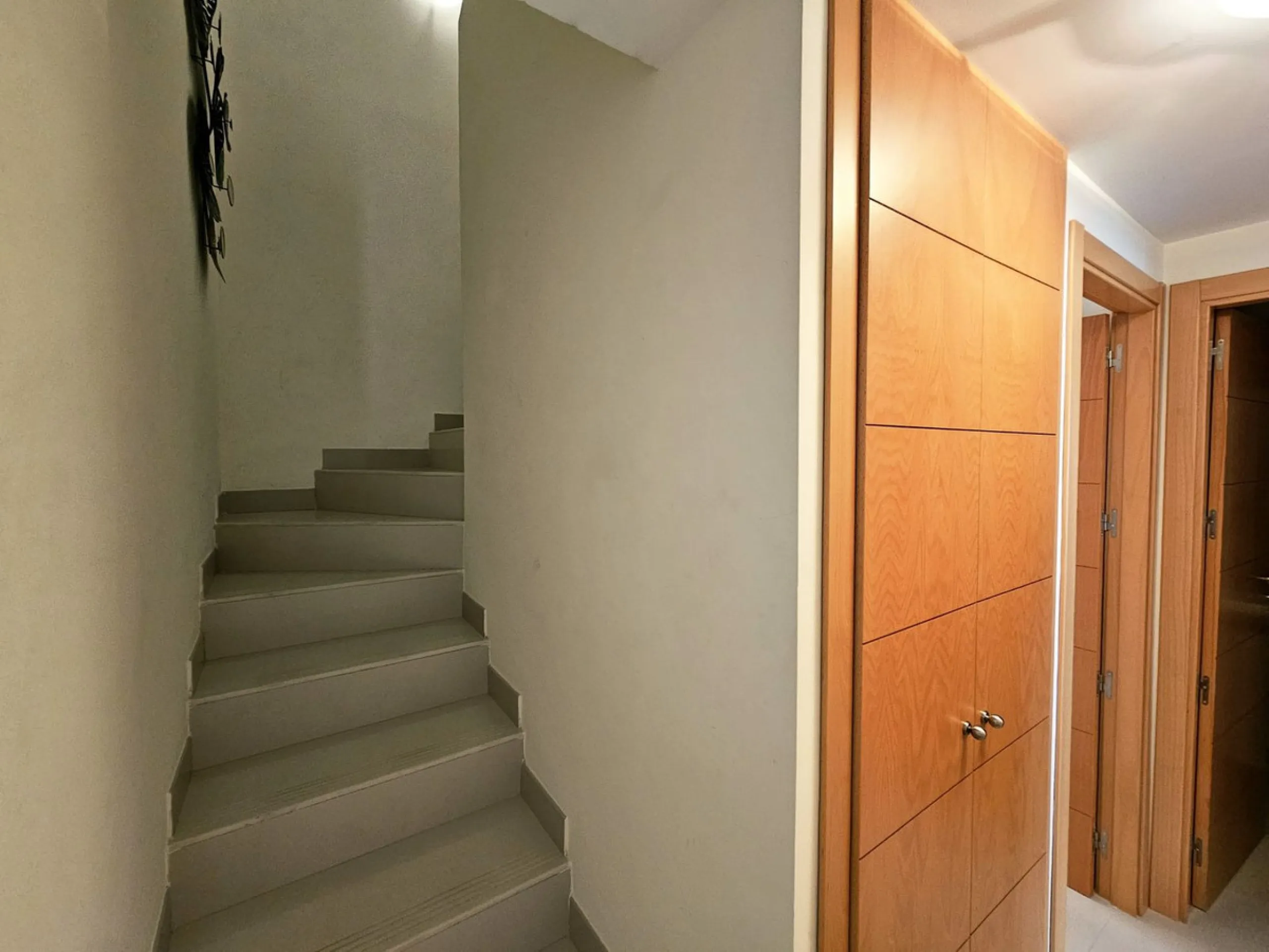 Beautiful Duplex Apartment in Excellent Condition – Fully Furnished, with Terrace and Parking