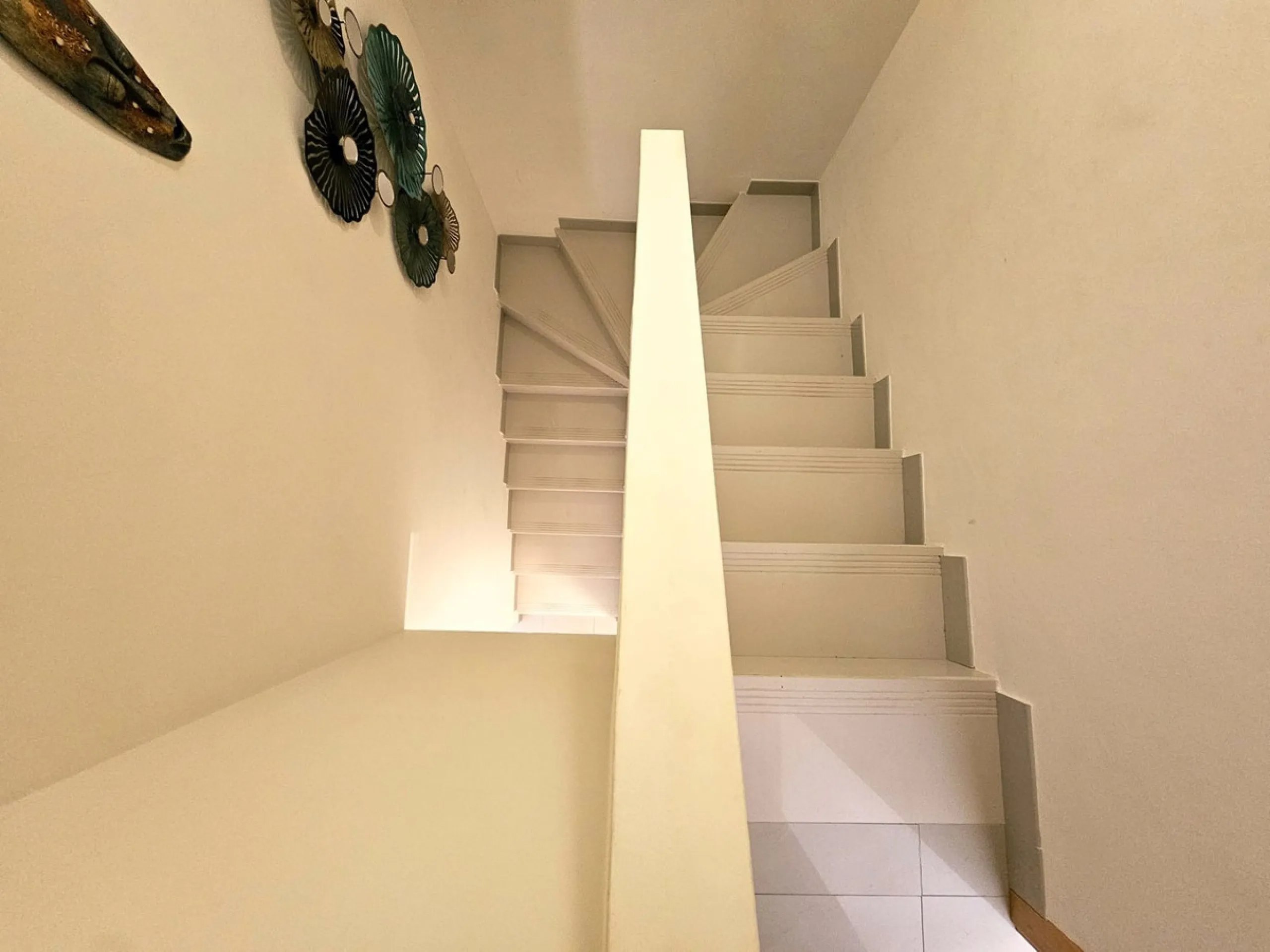 Beautiful Duplex Apartment in Excellent Condition – Fully Furnished, with Terrace and Parking