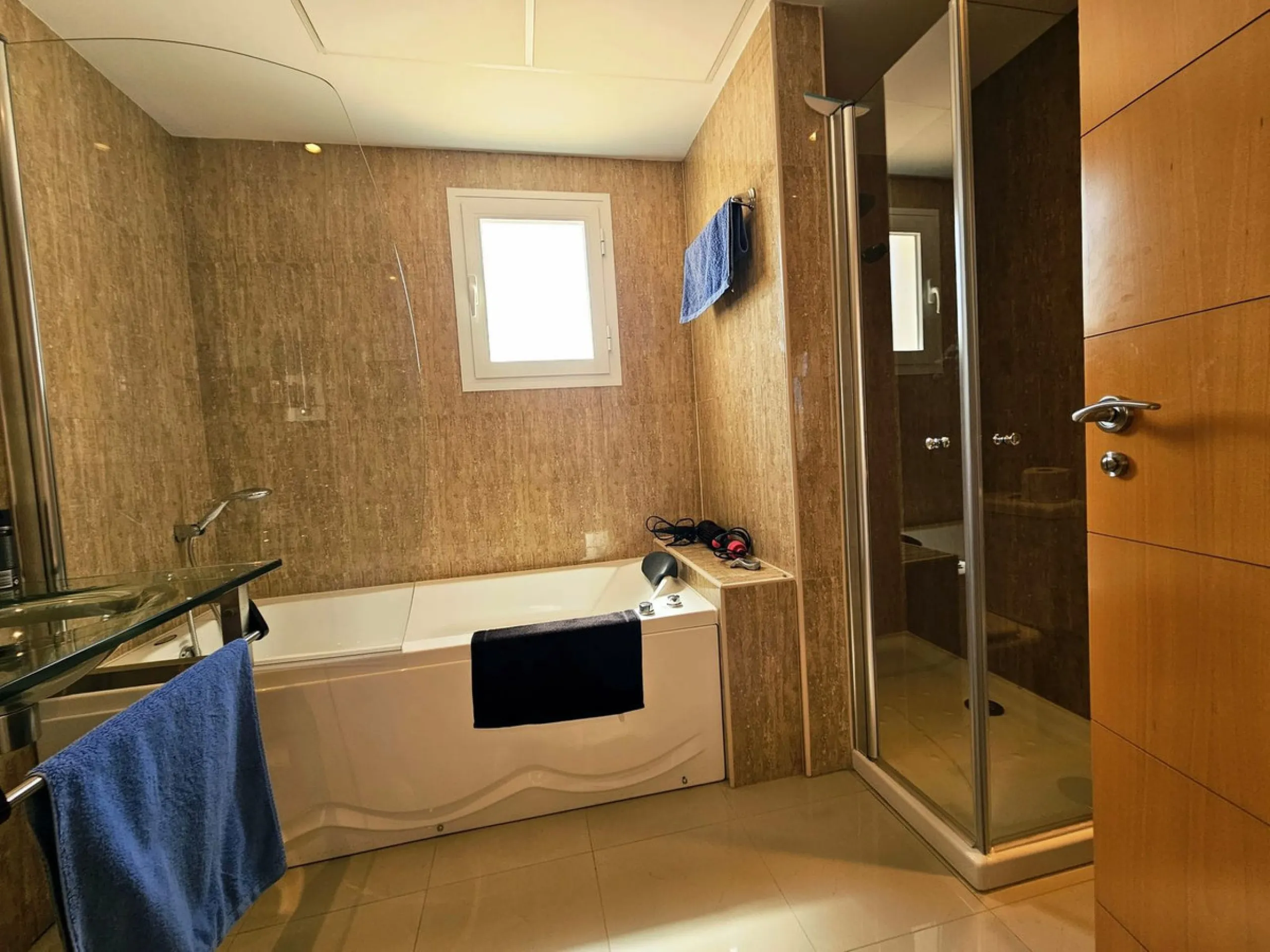 Beautiful Duplex Apartment in Excellent Condition – Fully Furnished, with Terrace and Parking